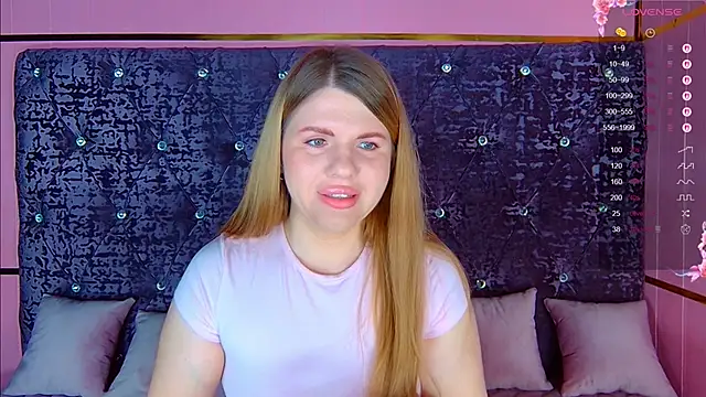 NoraBigAss online show from 04.08.26