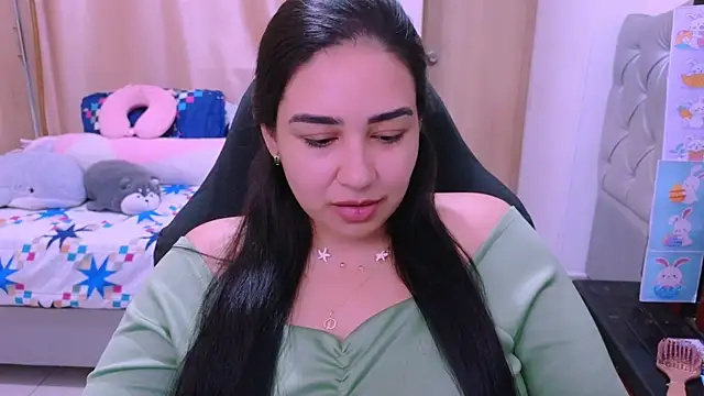 Snapshot of _anastasia chatting on 04.17.26 anastasia online show from 04.17.26