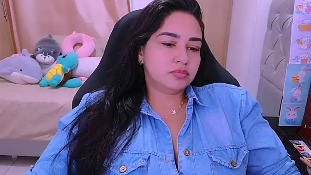 Snapshot of _anastasia chatting on 04.22.26 anastasia online show from 04.22.26