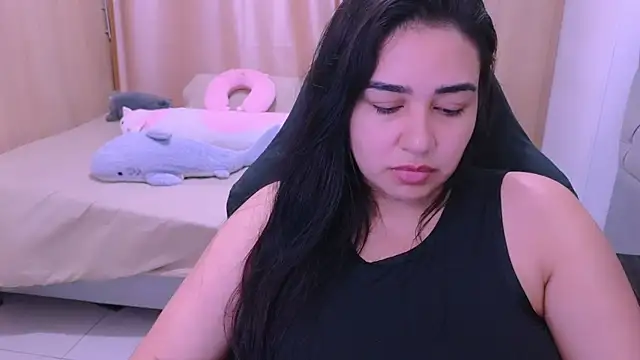 Snapshot of _anastasia chatting on 04.28.26 anastasia online show from 04.28.26