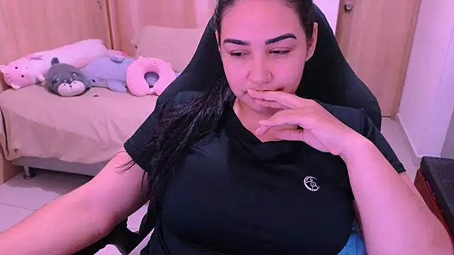 Snapshot of _anastasia chatting on 05.25.26 anastasia online show from 05.25.26
