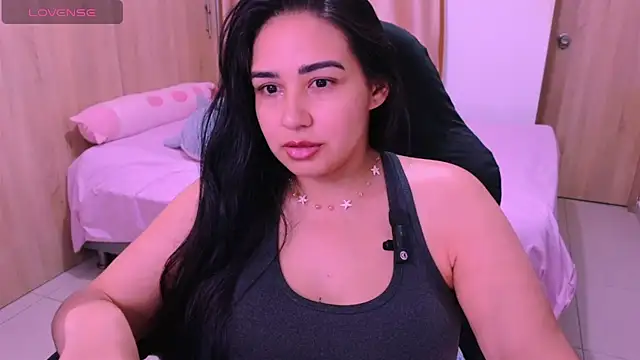 Snapshot of _anastasia chatting on 06.25.26 anastasia online show from 06.25.26