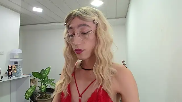 Snapshot of NicoleCortez chatting on 01.25.25 NicoleCortez online show from 01.25.25