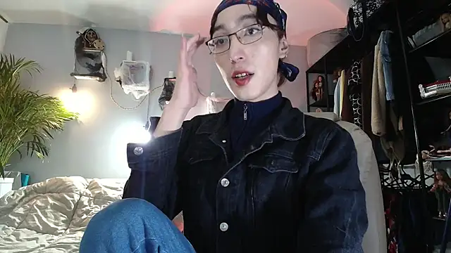 NicoleCortez online show from 11.20.25