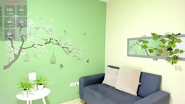 Snapshot of beatziedreams chatting on 02.04.26 beatziedreams online show from 02.04.26