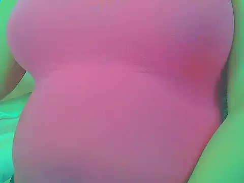 Snapshot of keepmepregnantT chatting on 02.15.26 keepmepregnantT online show from 02.15.26