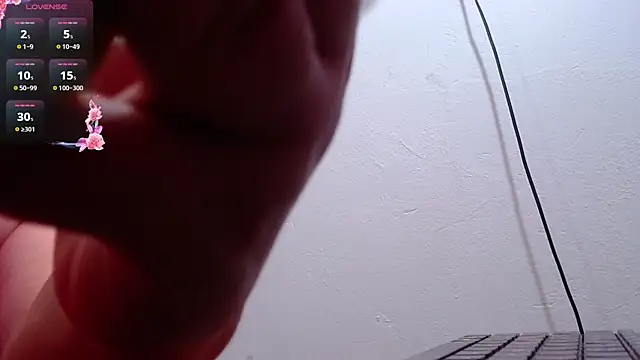 scaelettdubois online show from 11.06.25