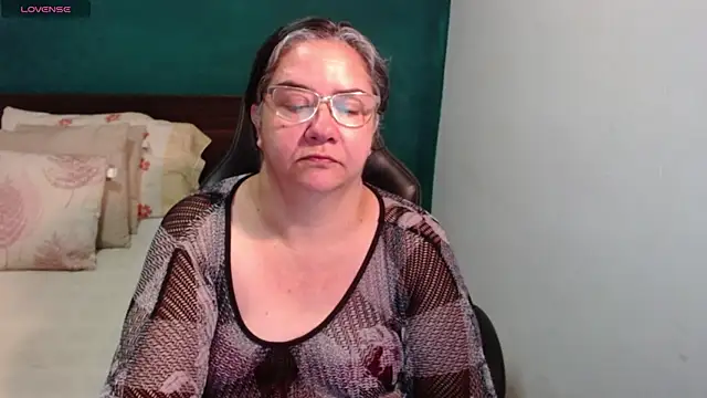 Snapshot of scaelettdubois chatting on 07.12.26 scaelettdubois online show from 07.12.26