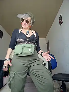 Snapshot of sexymarilyncolombia chatting on 03.22.26 sexymarilyncolombia online show from 03.22.26