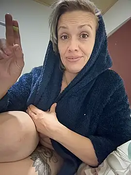 Snapshot of sexymarilyncolombia chatting on 03.25.26 sexymarilyncolombia online show from 03.25.26