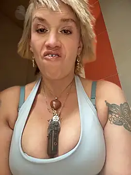 Snapshot of sexymarilyncolombia chatting on 04.11.26 sexymarilyncolombia online show from 04.11.26