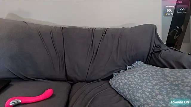 EmoDream1998 online show from 10.12.25