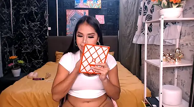 QueenOfStrip online show from 01.08.25