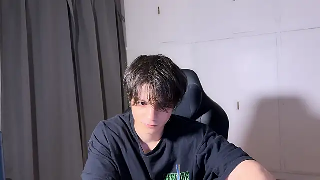 SasukeUhchiaa online show from 02.20.26