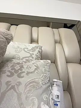 ALISSON FOXXX1 online show from 11.30.25