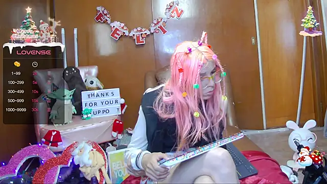 Snapshot of Skinygirl chatting on 01.07.25 Skinygirl online show from 01.07.25