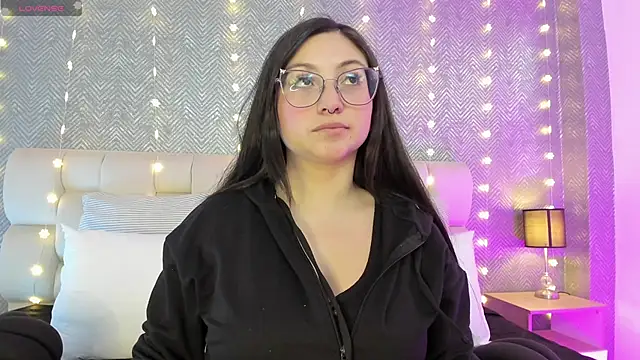 lucy neil online show from 01.08.25