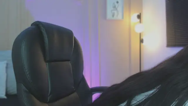 lucy neil online show from 04.03.26