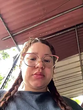 Lucyklein2022 online show from 03.20.25