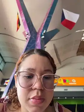 Lucyklein2022 online show from 06.06.26