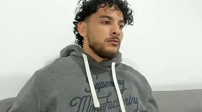 tuyo1995 online show from 02.02.25