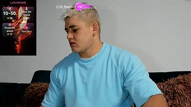 Snapshot of Leonsmoron chatting on 01.12.25 Leonsmoron online show from 01.12.25