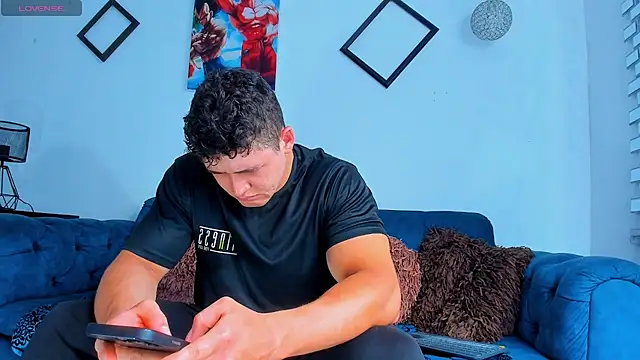 Snapshot of Leonsmoron chatting on 10.22.25 Leonsmoron online show from 10.22.25