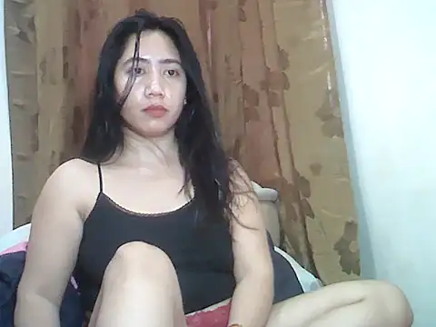 LOVENAYRA1 online show from 02.19.26