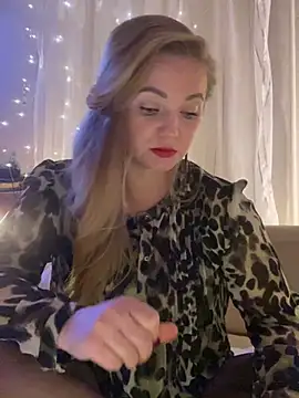 Snapshot of Lady__Maria chatting on 12.02.24 Lady  Maria online show from 12.02.24