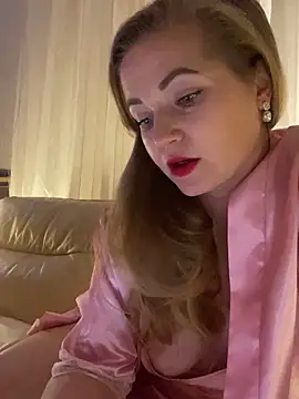 Snapshot of Lady__Maria chatting on 12.10.24 Lady  Maria online show from 12.10.24
