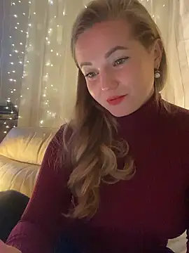 Snapshot of Lady__Maria chatting on 12.15.24 Lady  Maria online show from 12.15.24