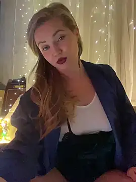 Snapshot of Lady__Maria chatting on 12.20.24 Lady  Maria online show from 12.20.24