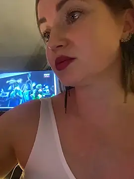 Snapshot of Lady__Maria chatting on 12.21.24 Lady  Maria online show from 12.21.24