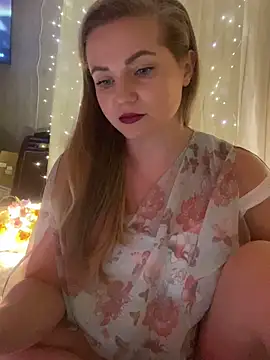 Snapshot of Lady__Maria chatting on 12.22.24 Lady  Maria online show from 12.22.24
