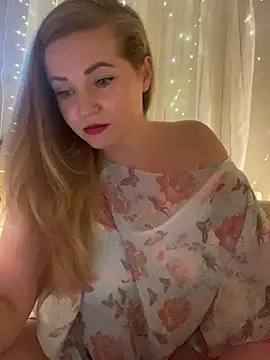 Snapshot of Lady__Maria chatting on 12.22.24 Lady  Maria online show from 12.22.24
