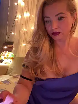 Snapshot of Lady__Maria chatting on 01.14.25 Lady  Maria online show from 01.14.25