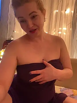 Snapshot of Lady__Maria chatting on 01.21.25 Lady  Maria online show from 01.21.25