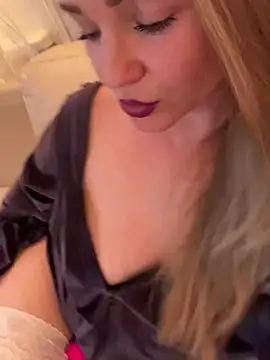 Snapshot of Lady__Maria chatting on 03.05.25 Lady  Maria online show from 03.05.25