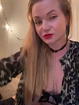 Snapshot of Lady__Maria chatting on 09.27.25 Lady  Maria online show from 09.27.25
