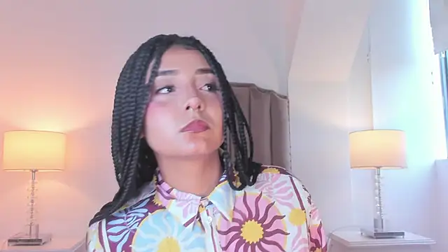 Snapshot of Emma_Torres__ chatting on 06.29.26 Emma Torres online show from 06.29.26