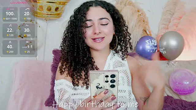Snapshot of merida_bell18 chatting on 06.29.26 merida bell18 online show from 06.29.26