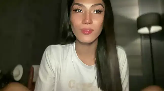 Snapshot of Bella_Gordon chatting on 12.05.24 Bella Gordon online show from 12.05.24