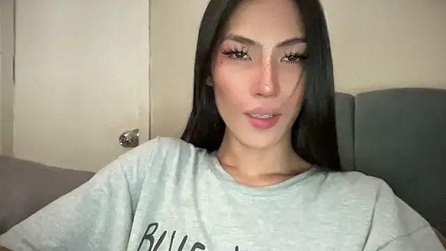 Snapshot of Bella_Gordon chatting on 09.21.25 Bella Gordon online show from 09.21.25