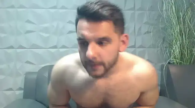 Antoniodiamond online show from 03.11.25