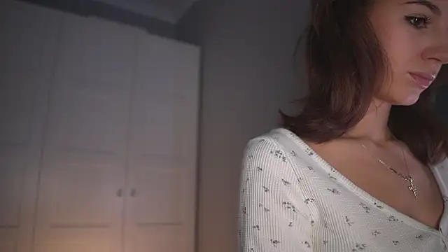 Snapshot of -JuicyMolly- chatting on 01.18.26 -JuicyMolly- online show from 01.18.26