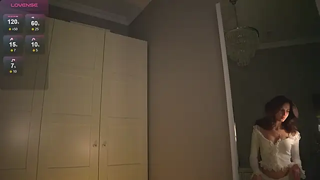 Snapshot of -JuicyMolly- chatting on 02.27.26 -JuicyMolly- online show from 02.27.26