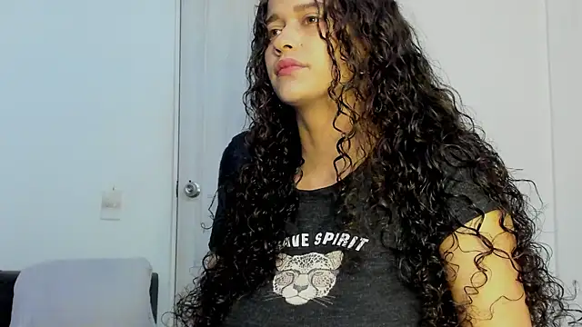 Snapshot of katrhin_66 chatting on 11.07.25 katrhin 66 online show from 11.07.25