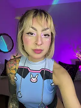 Cinamoonn online show from 01.18.26