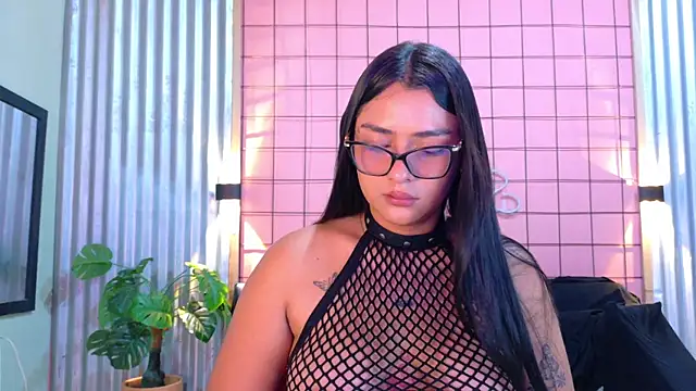 Snapshot of mensia_hernandz chatting on 07.28.26 mensia hernandz online show from 07.28.26