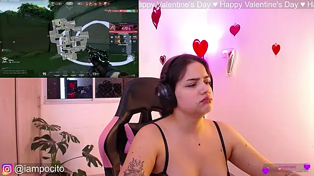 Snapshot of pocitox chatting on 02.19.25 pocitox online show from 02.19.25